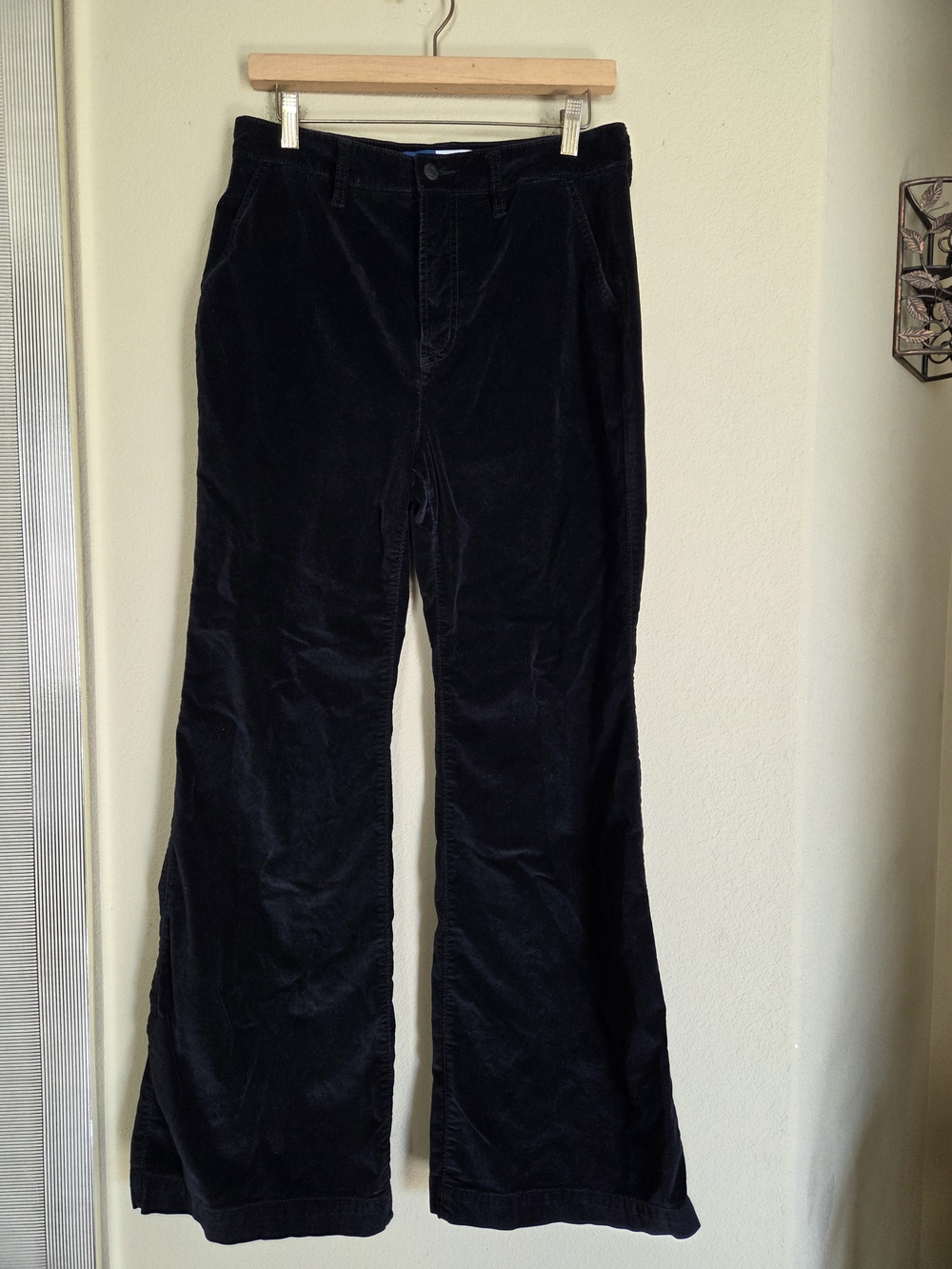 Old Navy Black High Rise Trouser Flare 70s Velvet Pants
